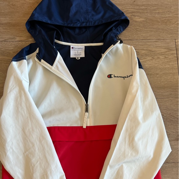 Champion Wind Pullover - Picture 2 of 9